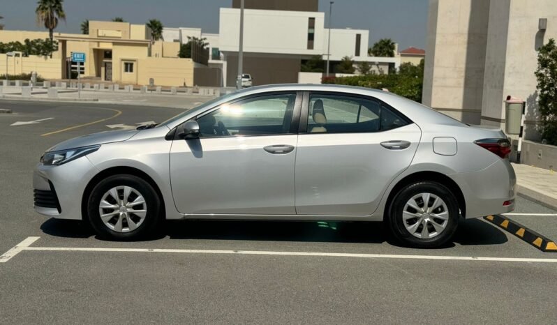 COROLLA 2018 SILVER