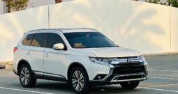 OUTLANDER 2020 (FULL OPTION)