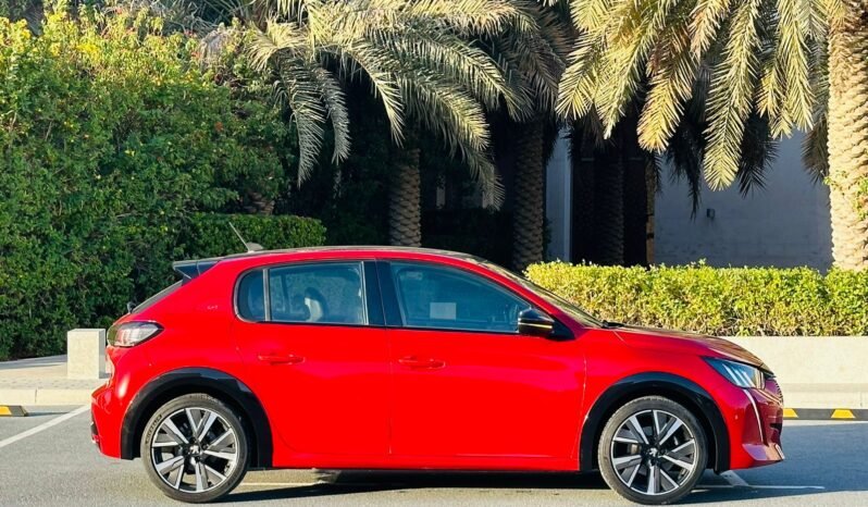 PEUGEOT 208 (GT LINE)