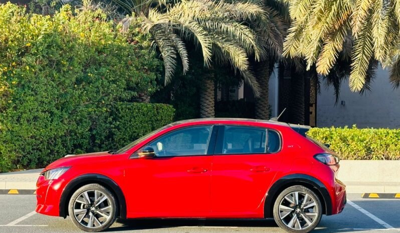 PEUGEOT 208 (GT LINE)